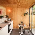 Vivien Durand - Boutique Au Coeur De 3*