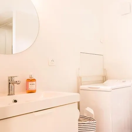 Vivien Durand - Boutique Au Coeur De Apartment *
